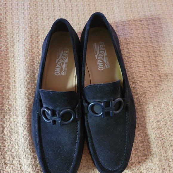 Salvitore Ferragamo blue suede shoes